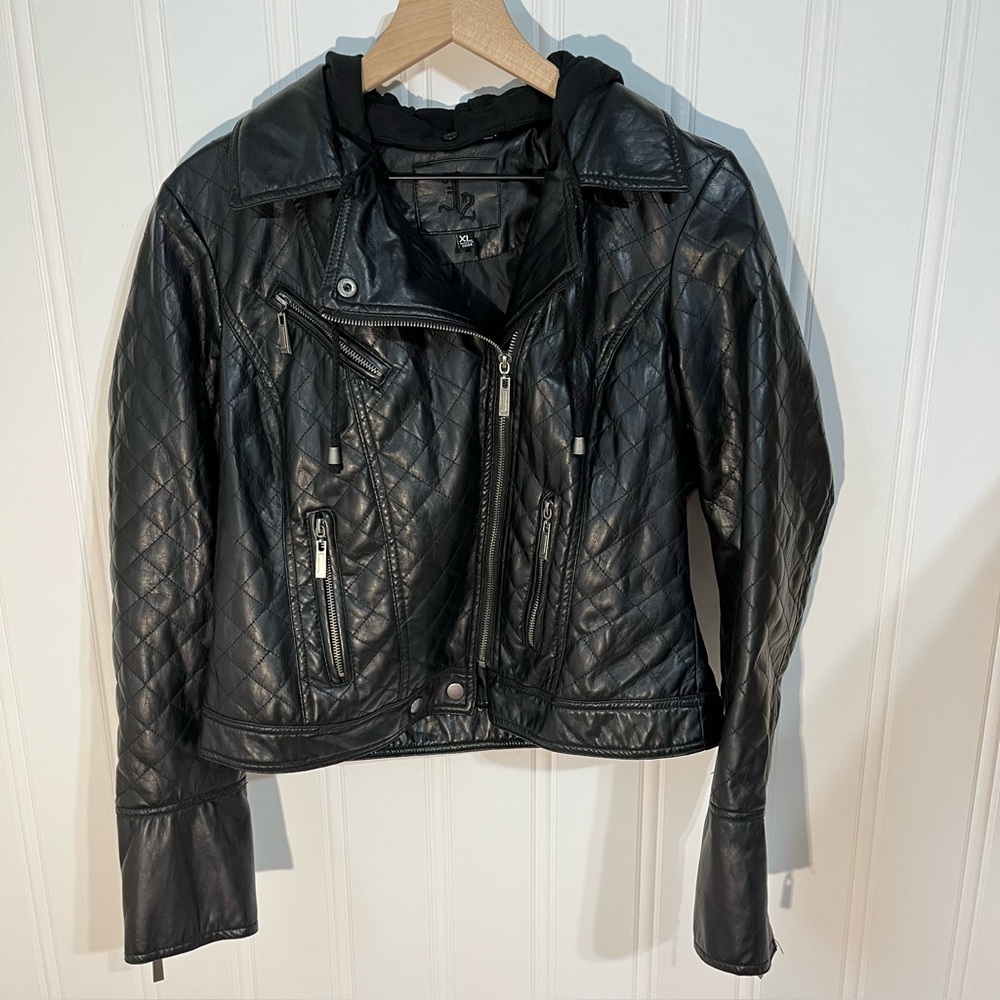 J2 Faux Leather Quilted Black Moto Jacket w/Removable Hood Women’s XL